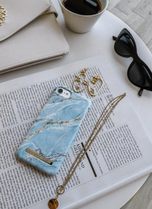 Ideal of Sweden – Backcover – für Apple iPhone 6–8/SE (2020) – Island Paradise Marble