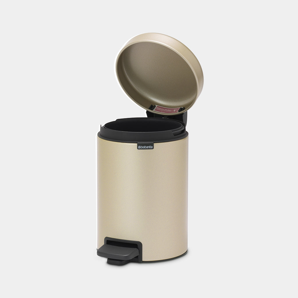 Brabantia NewIcon Treteimer – 3 l – Edelstahl, rund – Champagner – Soft-Close