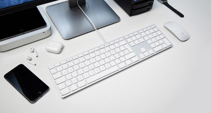 LMP KB-1243 – Tastatur, kabelgebunden (USB-A), DE-Layout (DE), Fullsize (mit Ziffernblock), Scherenmechanik, Weiss