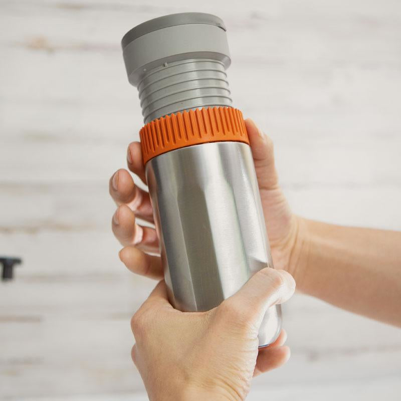 Wacaco Pipamoka Pipa French Press / Kaffeebereiter – 0,3 l, 1 Tasse, Edelstahl/Orange, 7,3 × 18,2 × 7,3 cm