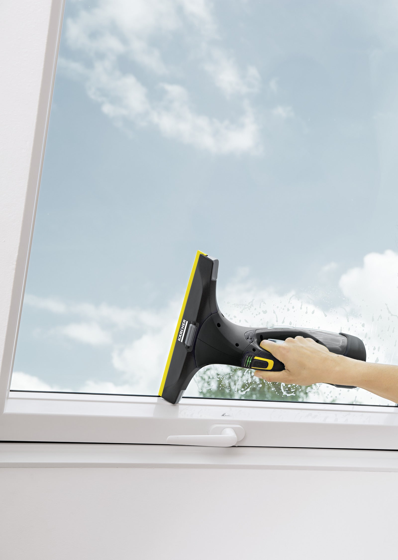Kärcher WV 5 Plus N – Fenstersauger – Arbeitsbreite 28 cm, Laufzeit 35 min, Tank 100 ml, 105 m², Schwarz