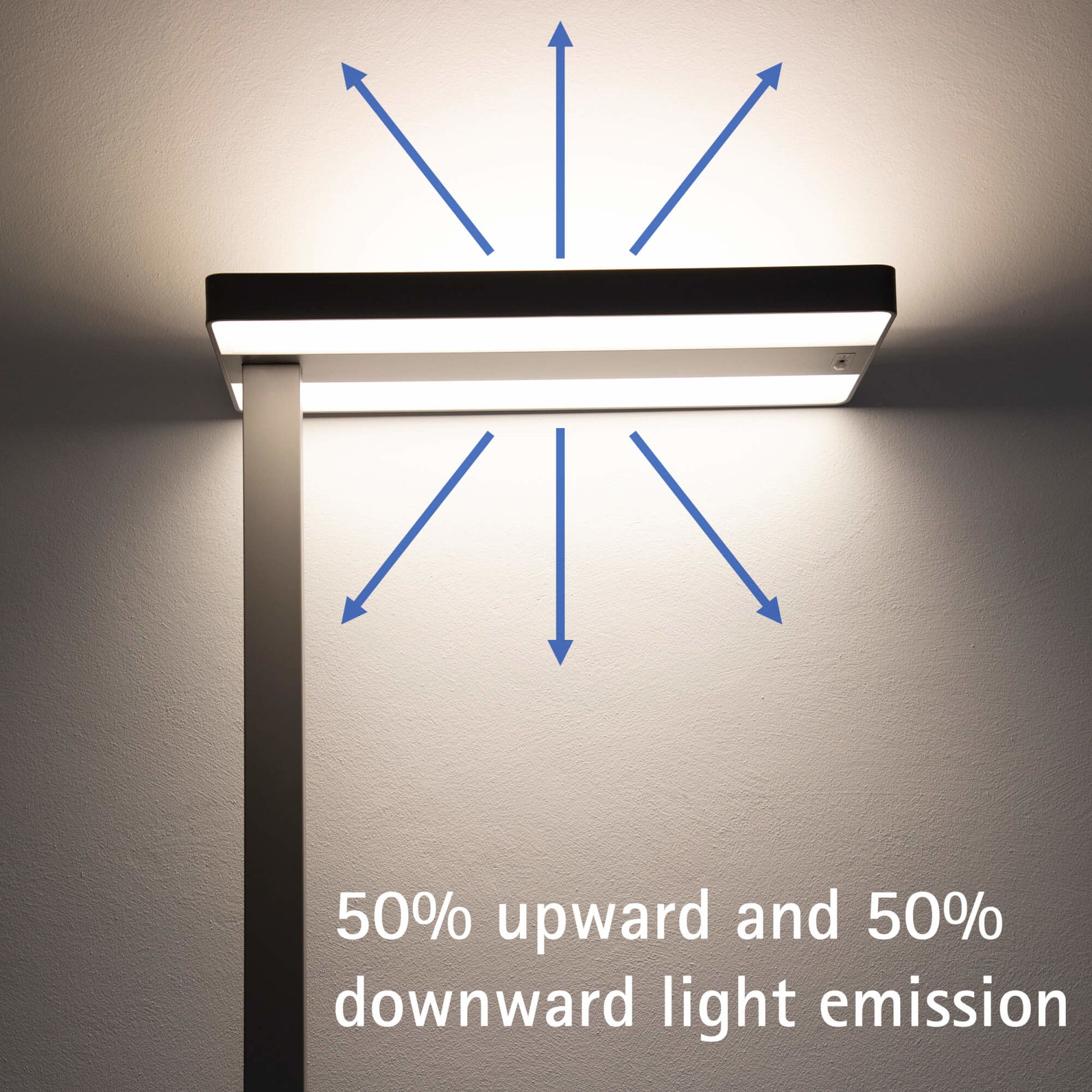 MAUL LED-Stehleuchte Juvis – Bewegungssensor, dimmbar – 4000 K – 13'060 lm 68 W – Silber Aluminium