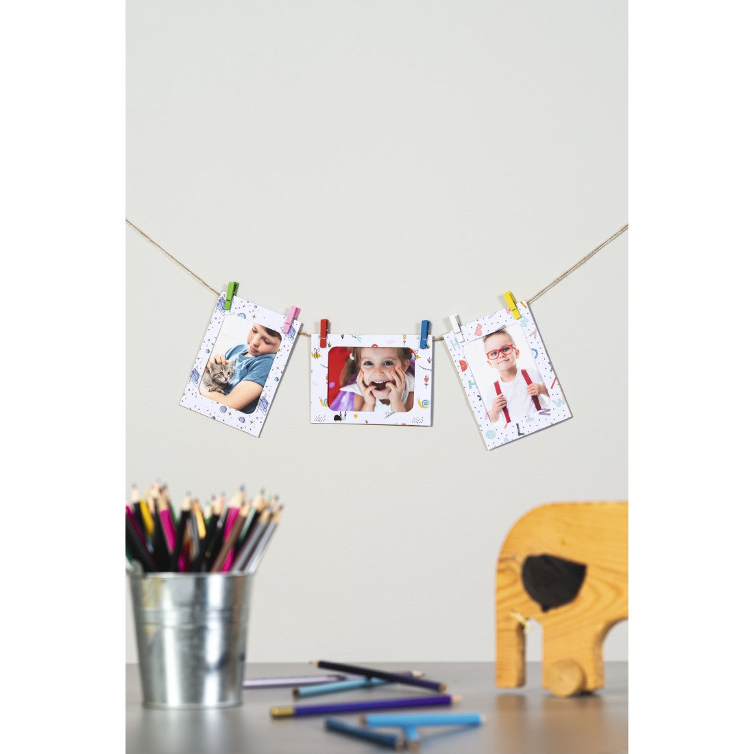 Hama Fotogirlande, Papier, sortiert, 10 × 15 cm, Länge 300 cm, mit Holzklammern – eco:plus