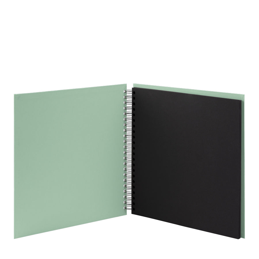 Rössler Soho – Fotobuch, Spiralbindung, 60 schwarze Seiten, 31,5 × 30 cm, Karton, Mint