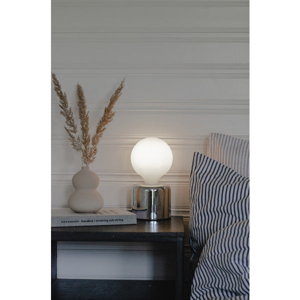 Star Trading Leuchtmittel E27 Globus – Warmweiss 2600 K, 400 lm, 5 W – 1 Stk.