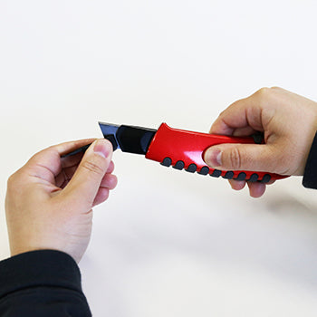 NT Cutter PMGL-EVO1R – Abbrechmesser 18 mm, Sperre, rostfreier Stahl, rot, inkl. 1 Klinge
