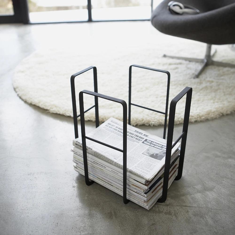 Yamazaki Zeitschriftenständer – Stahl – Schwarz – 350 × 275 × 350 mm