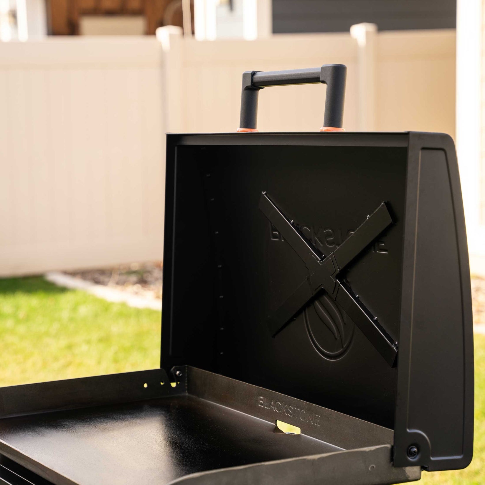 Blackstone Gasgrill 2287DK – 2 Brenner, 134 cm breit – Schwarz/Orange