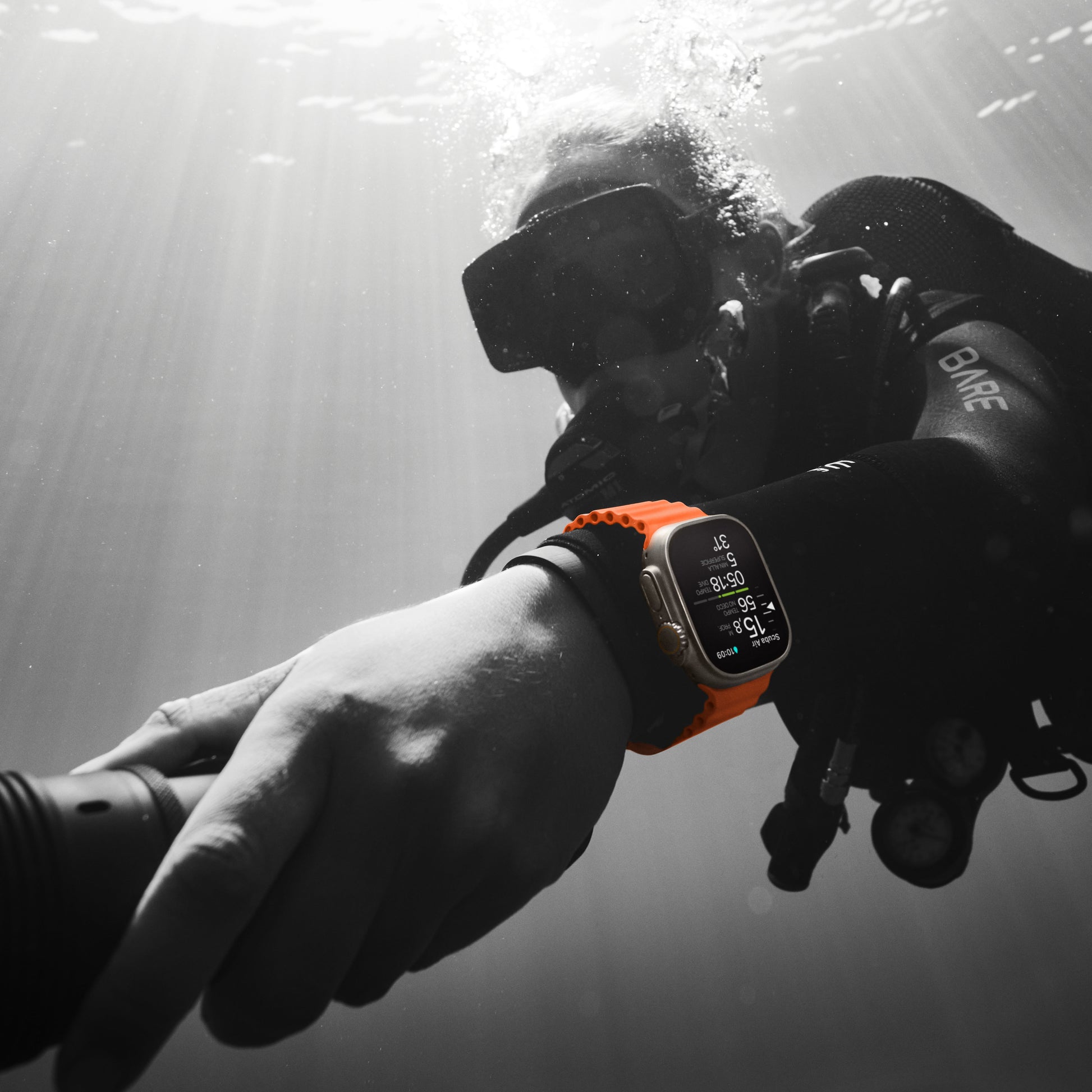 Apple Watch Ultra 2 – Smartwatch – 49 mm, LTE, OLED, Saphirglas, 100 m, Titan, Blue Ocean-Armband