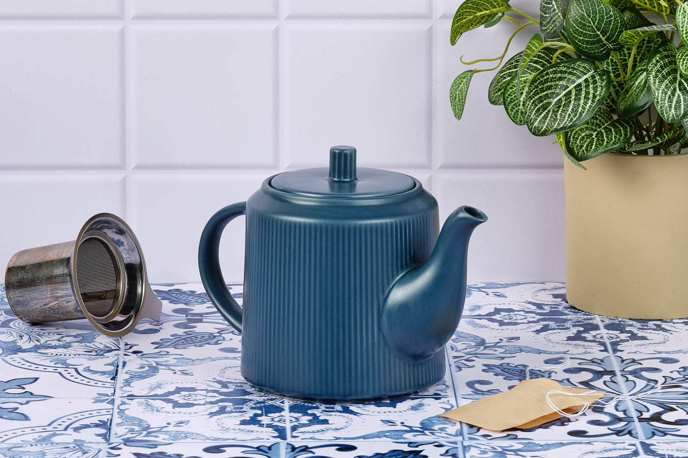 Björn SCANDI Teekanne – 1,3 l, Steinzeug, Marineblau