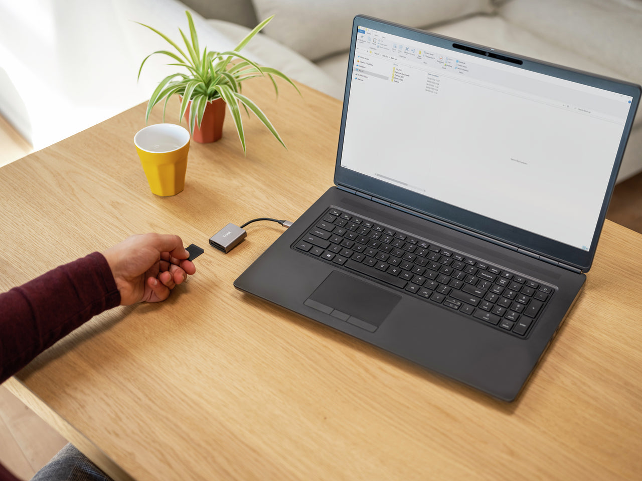 Trust USB-Kartenleser USB-C – SD/microSD/SDHC/SDXC – USB 3.2 Gen 1 (5 Gbit/s) – Extern – Aluminium