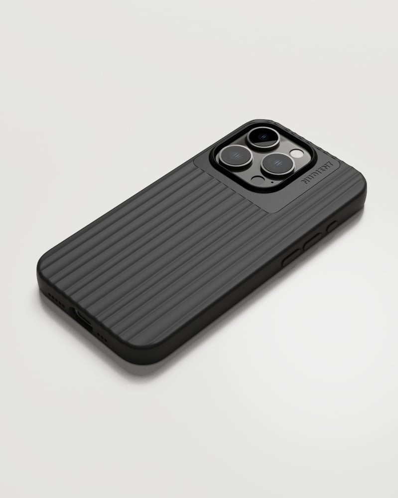 Nudient – Backcover – für Apple iPhone 15 Pro – schwarz
