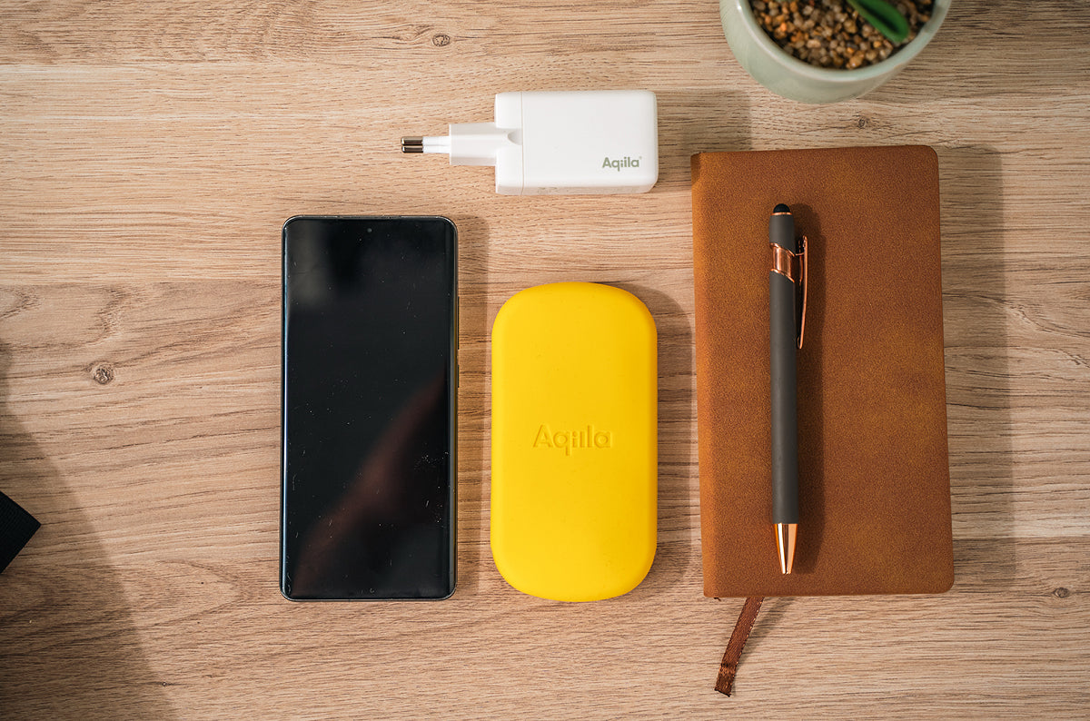 Aqiila USB-C auf USB-C Kabel – USB 2.0 (480 Mbit/s) – 1 m – PD 60 W – Silikon – Weiss