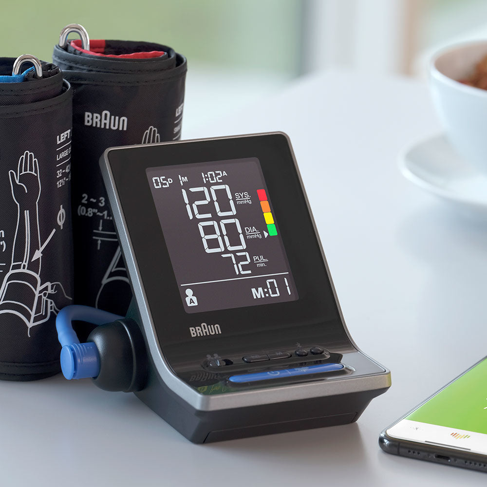 Braun Oberarm-Blutdruckmessgerät ExactFit 5 Connect – automatisch, Bluetooth, 2 Benutzer – schwarz