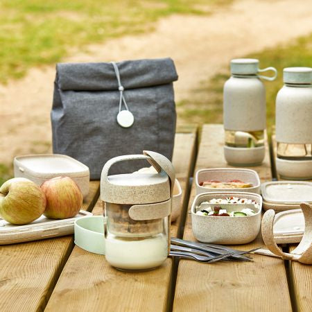 Lékué Lunchtasche To Go – faltbar – 185×230×23 mm – beige – recyceltes PET (rPET)