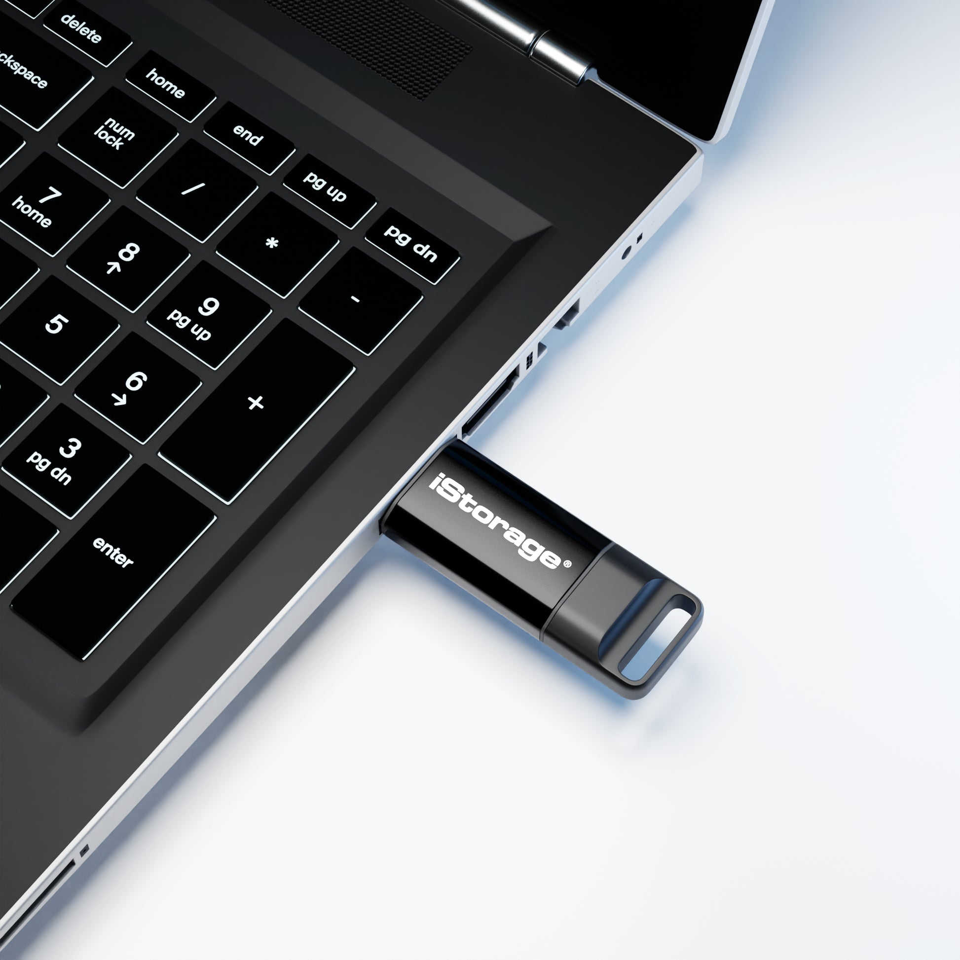 iStorage datAshur BT USB-Stick 32 GB – USB-A USB 3.2 Gen 1, 170/130 MB/s, AES-256 XTS, FIPS 140-2 Level 3, IP5
