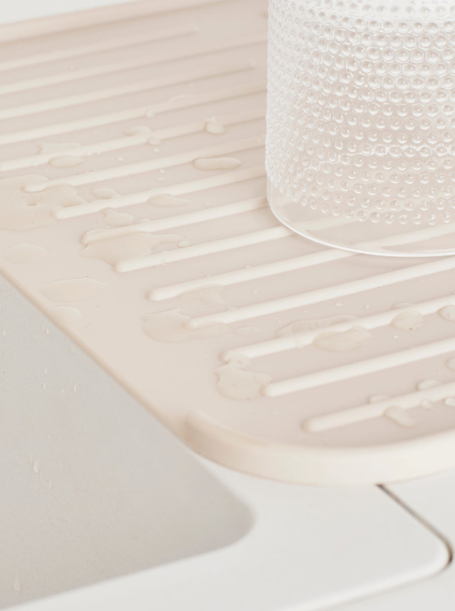 Brabantia Abtropfmatte 32,5 × 43,8 × 0,9 cm, Silikon, Beige