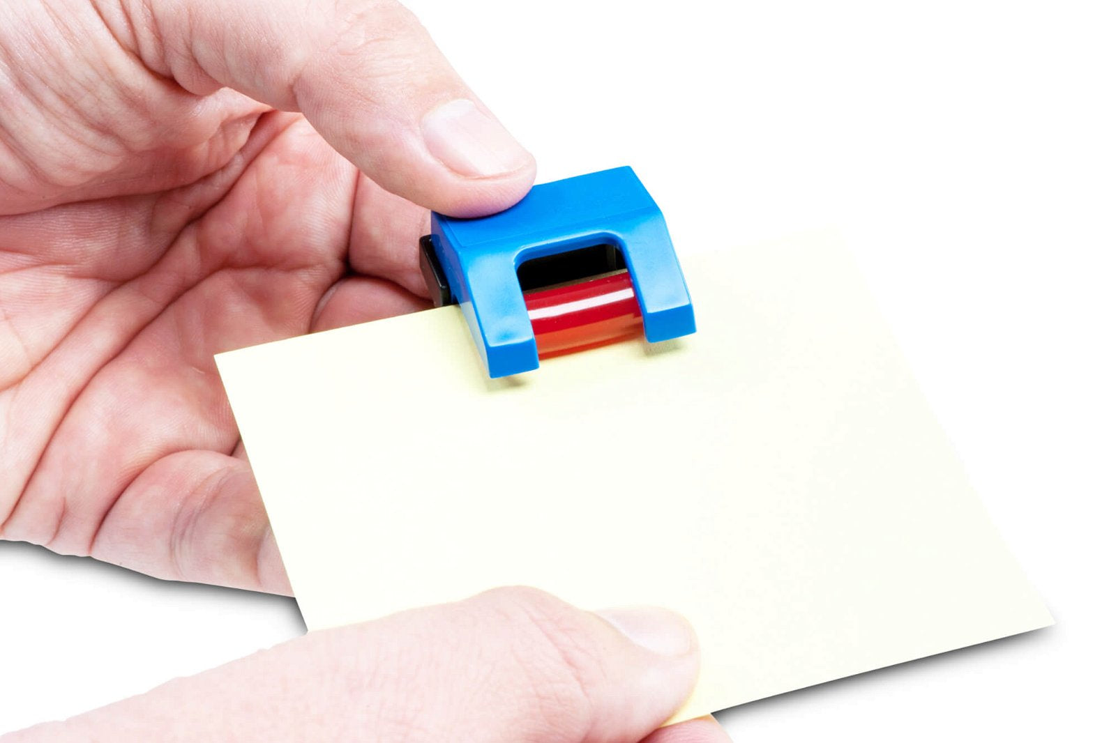 MAUL Magnetclip S – selbstklebend, Magnetschnapp-Automatik – blau – Kunststoff – 43×33 mm – 10 Stk.