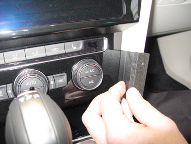 Brodit ProClip – Auto-Halterung (passiv) – Klemmhalterung, senkrecht – Schwarz