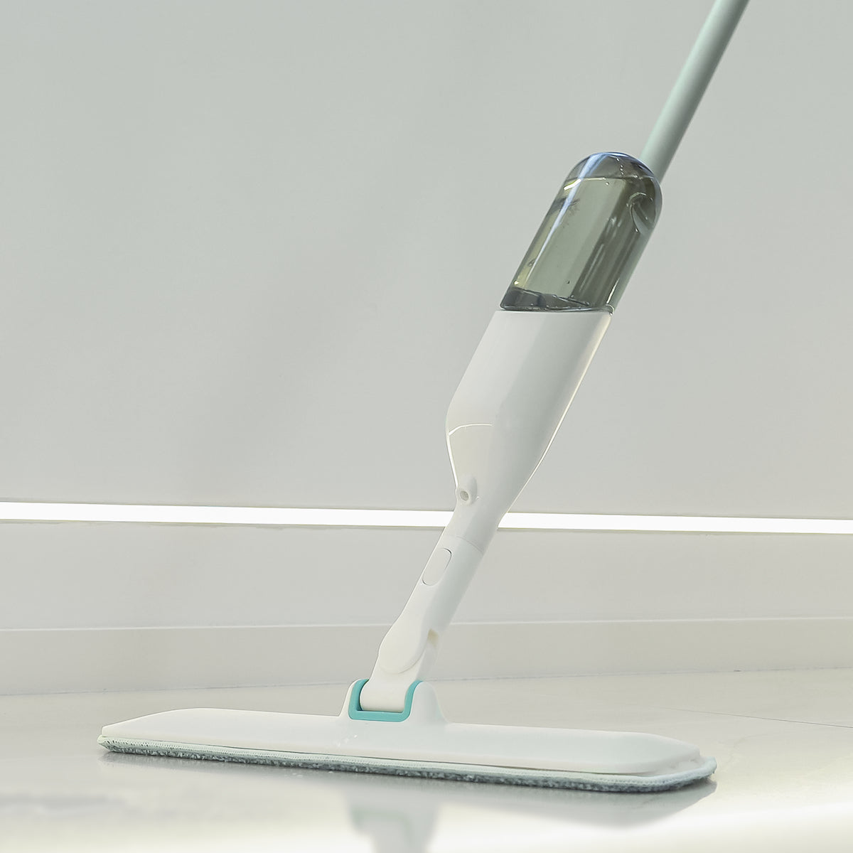 CREaCLEAN Sprühwischer 54067 – für alle Böden – grau