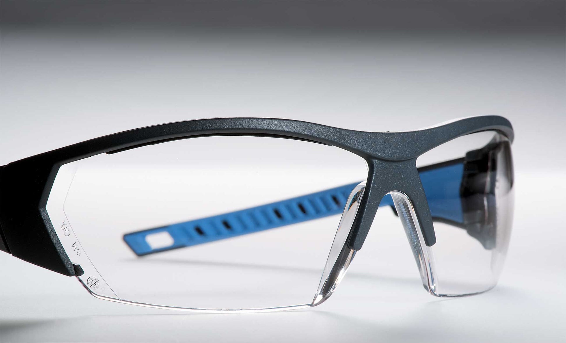 Uvex Schutzbrille i-works – grau, beschlagfrei, kratzfest, UV-Schutz