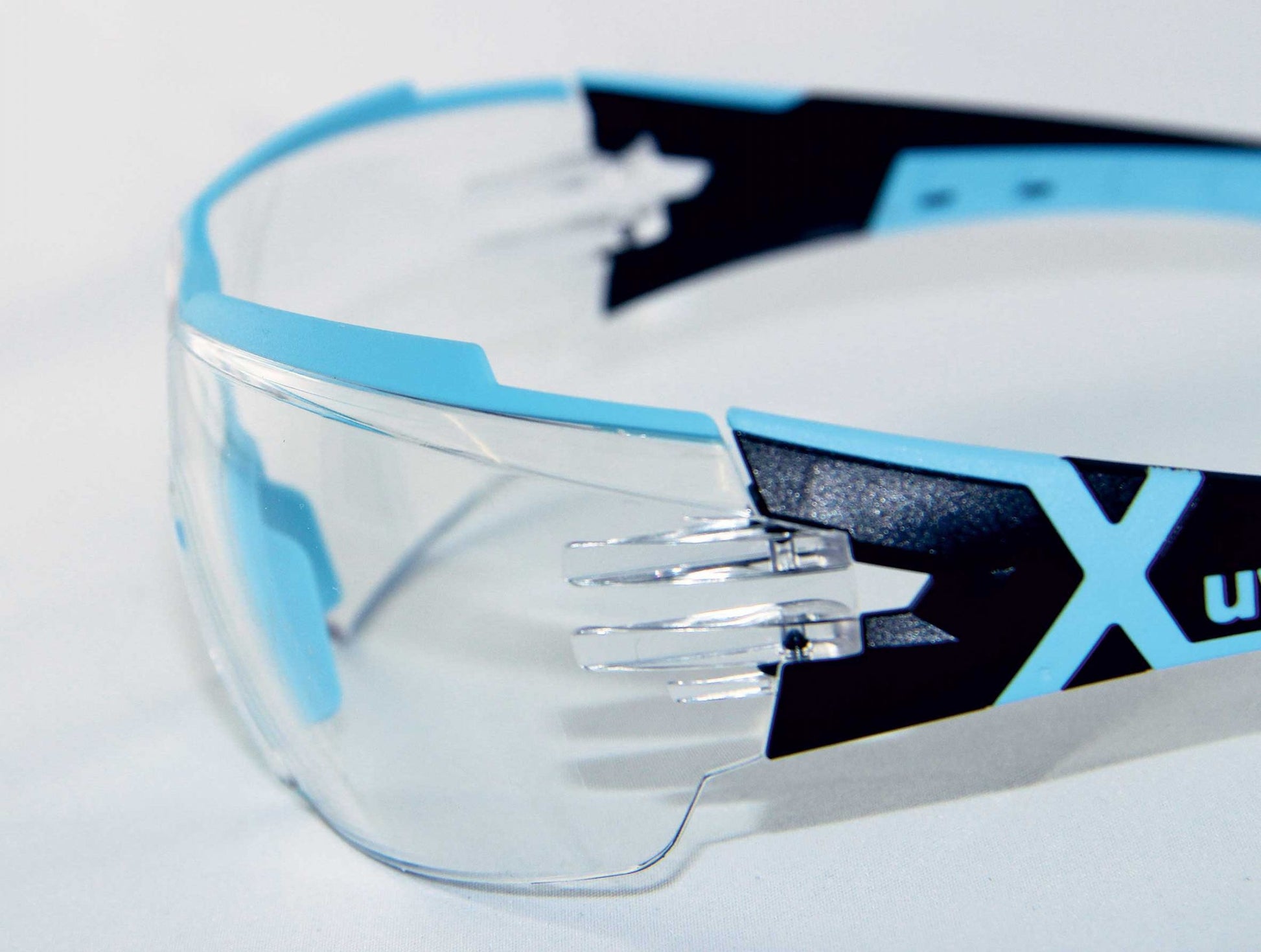 Uvex Schutzbrille pheos cx2 – klar, beschlagfrei, kratzfest, UV-Schutz