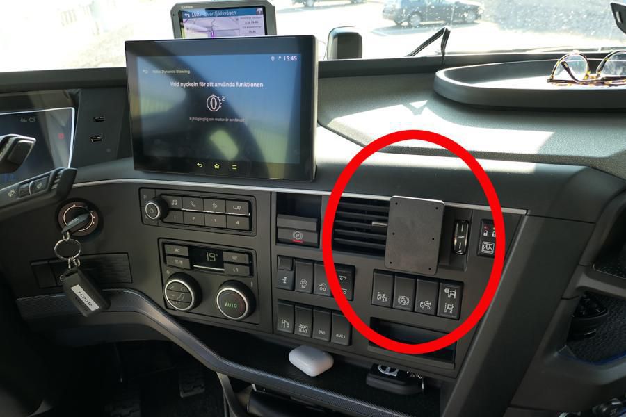 Brodit ProClip – Auto-Halterung – Armaturenbrett, für Volvo FH (2013–2016) – Schwarz