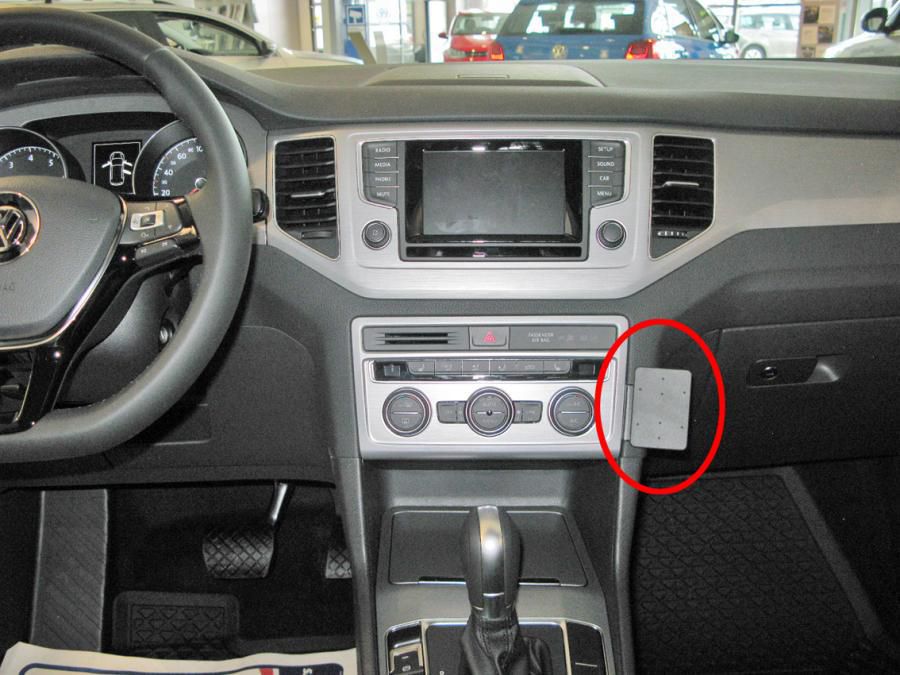 Brodit Auto-Halterung, abgewinkelt, passiv – für Volkswagen Golf Sportsvan 15–19 – Schwarz