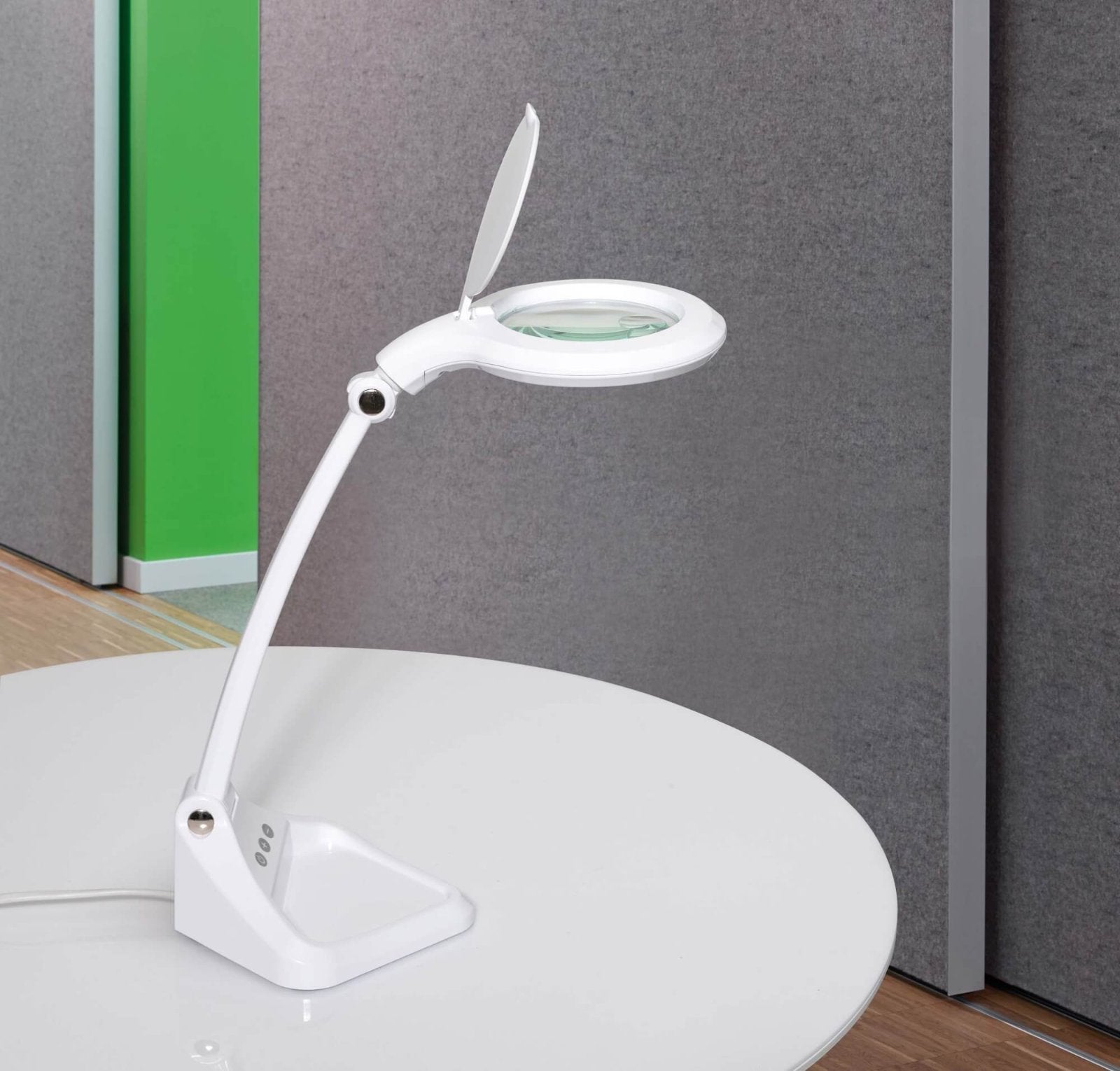 MAUL Iris LED-Lupenleuchte – 3 D, 1,75×, 502 lm, 6500 K, dimmbar – weiss