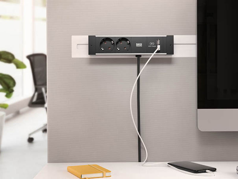 Bachmann DESK RAIL – Tischsteckdosenleiste, 2× T13, 2× USB (5 V/3,1 A), 2,0 m, Stecker GST18