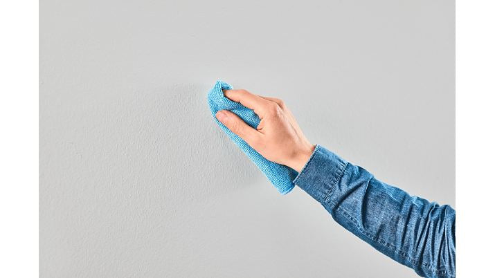 TESA Haken – weiss – selbstklebend – für Tapete und Putz – 0,5 kg – 2 Stück