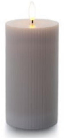 Balthasar LED Zylinderkerze – Ø 7,5 × 14 cm – Wachs, Hellgrau