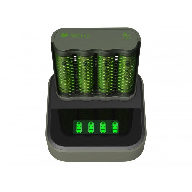 GP Batteries ReCyko M451 Batterieladegerät 4× – für AA/AAA (NiMH) – USB, LCD – inkl. 4× Akkus