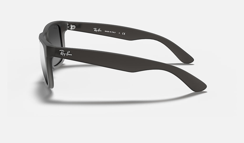 Ray-Ban Schutzbrille JUSTIN – Dunkelblaue Gläser, UV-Schutz, Schwarzer Rahmen