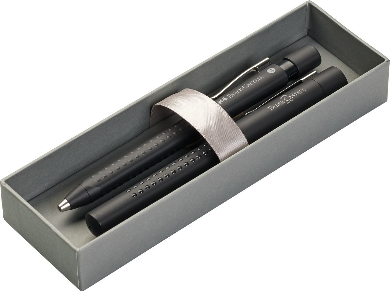 Faber-Castell Grip 2011 – Füllfederhalter, M, ergonomische Dreikantform, schwarz