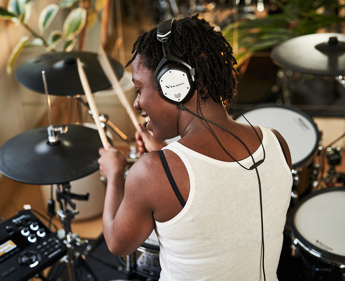 Roland VMH-D1 – Over-Ear Studiokopfhörer – geschlossen, 3,5 mm – schwarz, 32 Ω