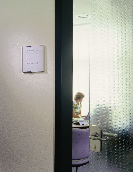 Durable Türschild – 149 × 149 mm, silber, selbstklebend, wiederablösbar