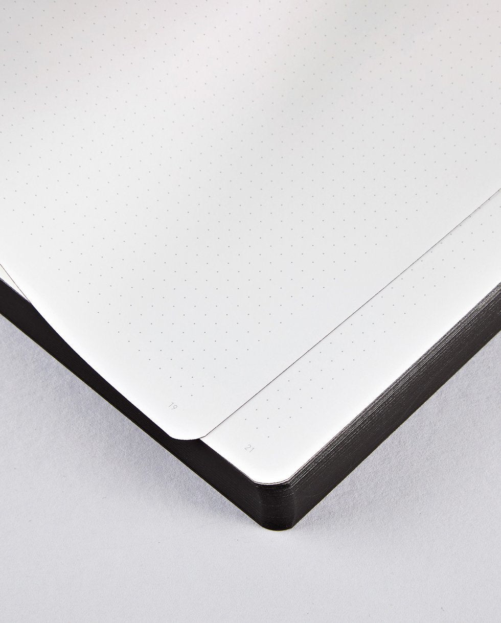 nuuna Notizbuch Voyager L, A5, 256 Seiten – schwarz