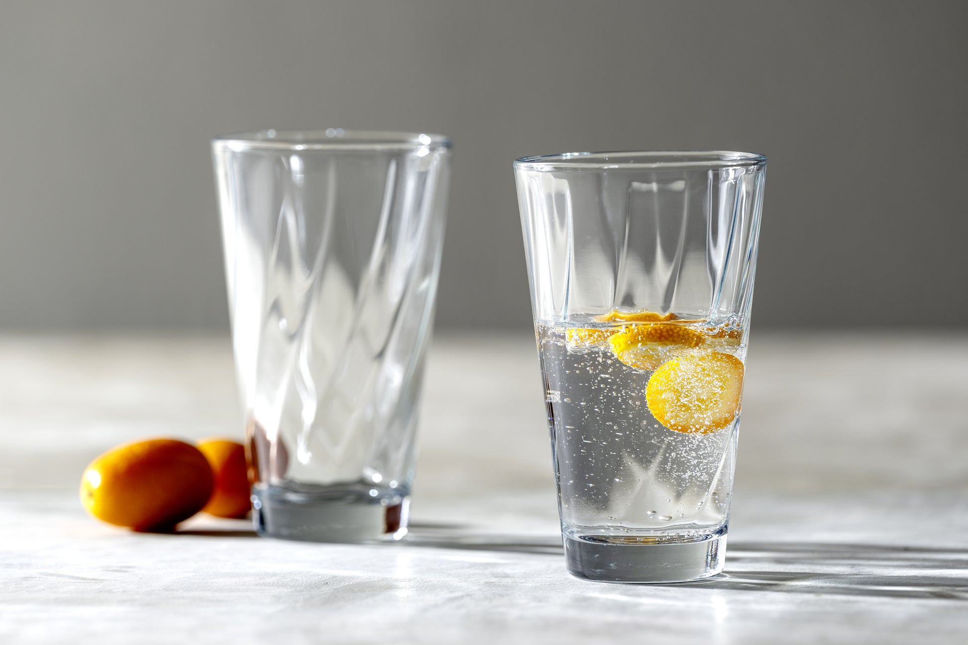 LEONARDO Twist Gläserset – 0,22 l + 0,30 l, Kalk-Natron-Glas, Transparent, Spülmaschinenbeständig, 12 Stück