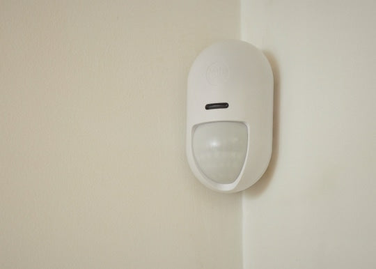 Yale AL-PIR-1A-W – Bewegungsmelder (PIR), Funk, 12 m Reichweite, 3-Jahres-Batterie, für Yale Smart Alarm
