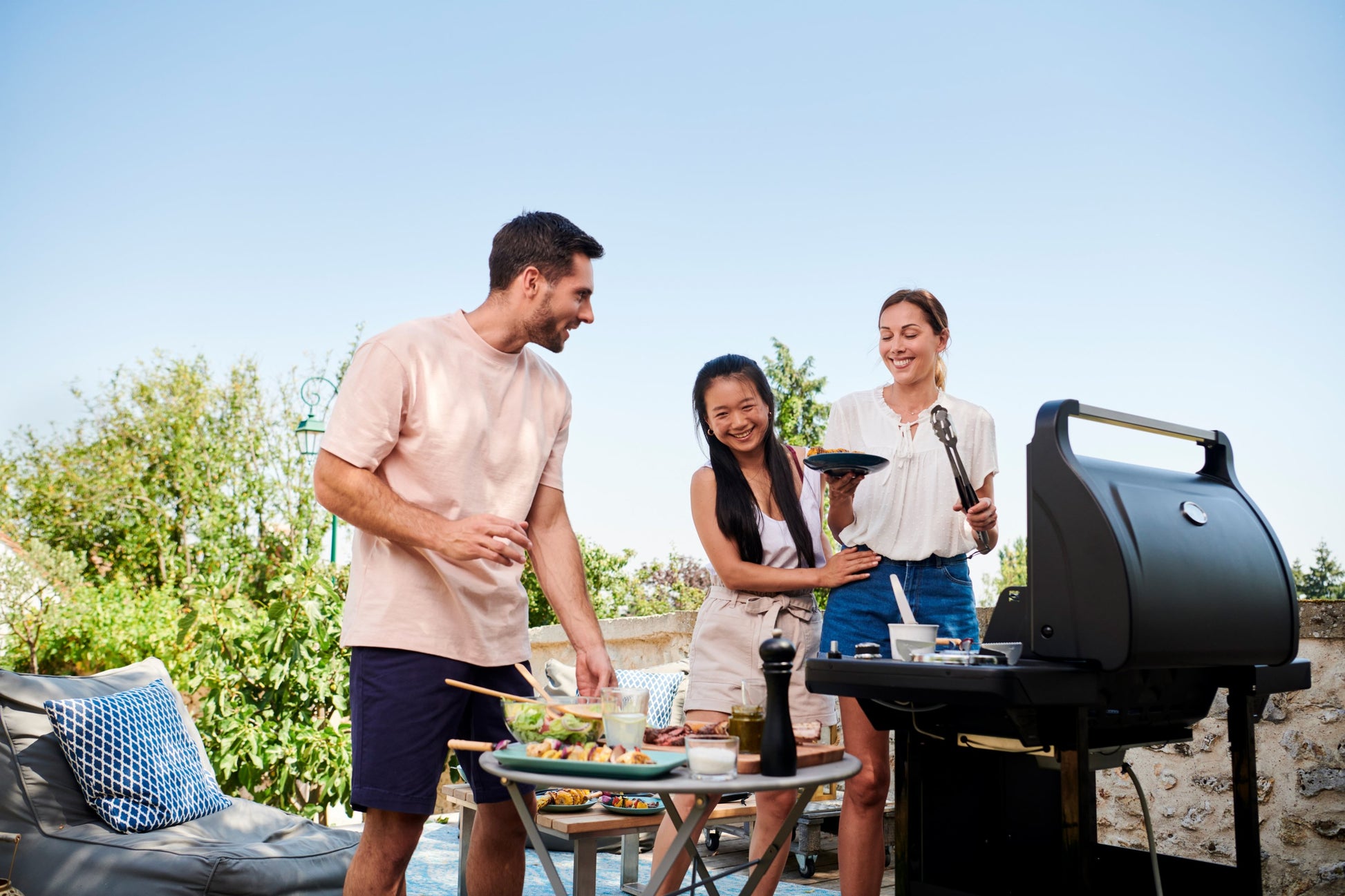 Campingaz Gasgrill Compact 3 L – 3 Brenner, 2'135 cm², 7,5 kW, Thermometer – schwarz