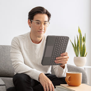Logitech Folio Touch – Tastatur, CH-Layout (DE-CH), mit Touchpad, Grau – für iPad Air (4. Generation)