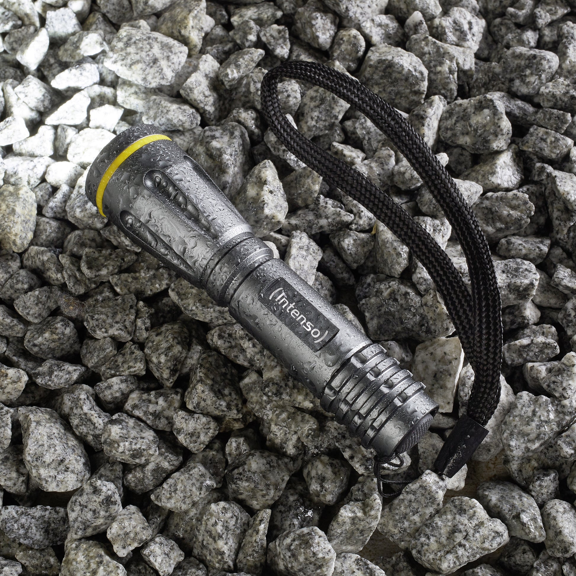 Intenso Ultra Light Taschenlampe 50 – IPX4, Modi Eco/Ultra/Flacker, inkl. 1×AA