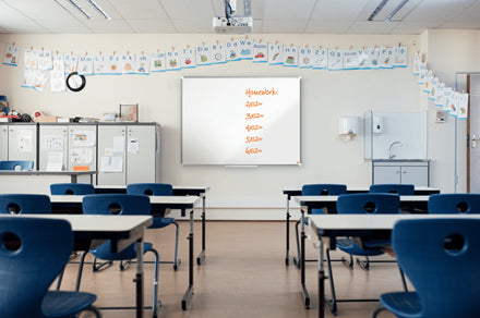 Nobo Whiteboard – 60 × 45 cm, Emaille, magnetisch, Aluminiumrahmen, Wandmontage, inkl. Stifteablage