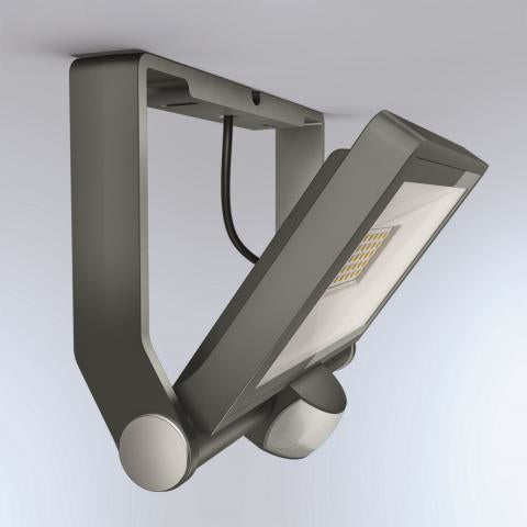 STEINEL Aussenwandleuchte – 23 W, Warmweiss, 3000 K, IP44, Netzbetrieb – mit Bewegungsmelder, Grau, Aluminium