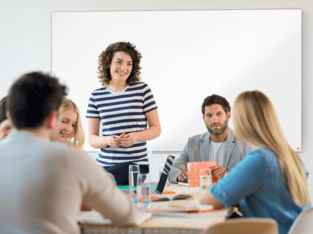 Nobo Whiteboard – 119,1 × 88,3 cm, lackierter Stahl, magnetisch, Wandmontage