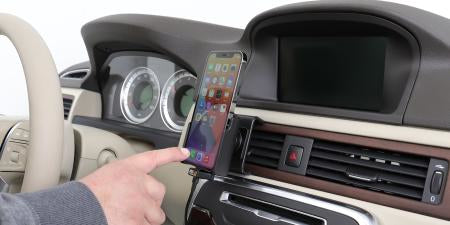 Brodit Kfz-Ladehalterung – Schraubbefestigung, Zigarettenanzünder, USB-A ×2 – für iPhone 12/12 Pro – Schwarz