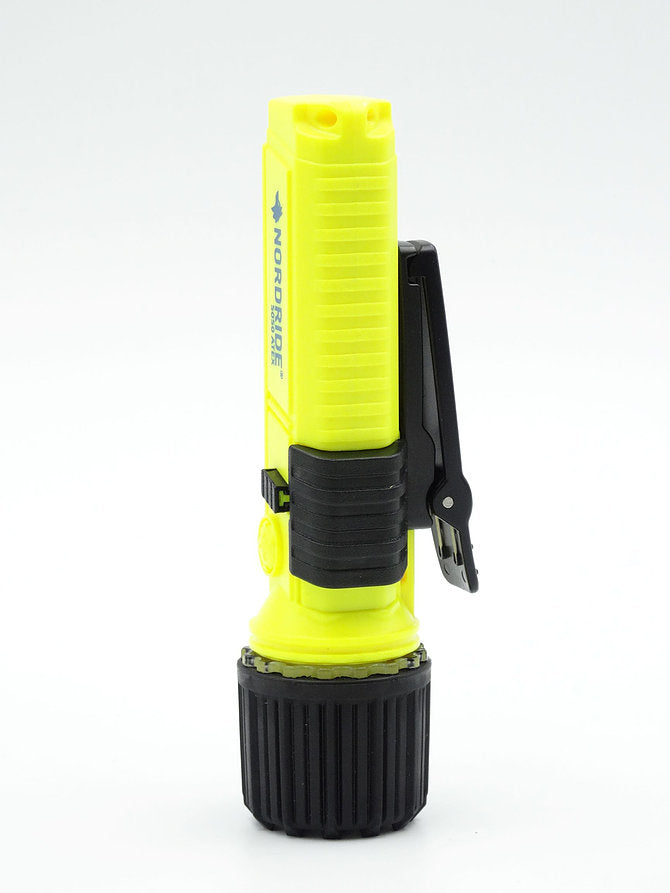 NORDRIDE Taschenlampe 5050 Atex – 180 lm, 117 m, IP68, dimmbar, 4× AA – Schwarz