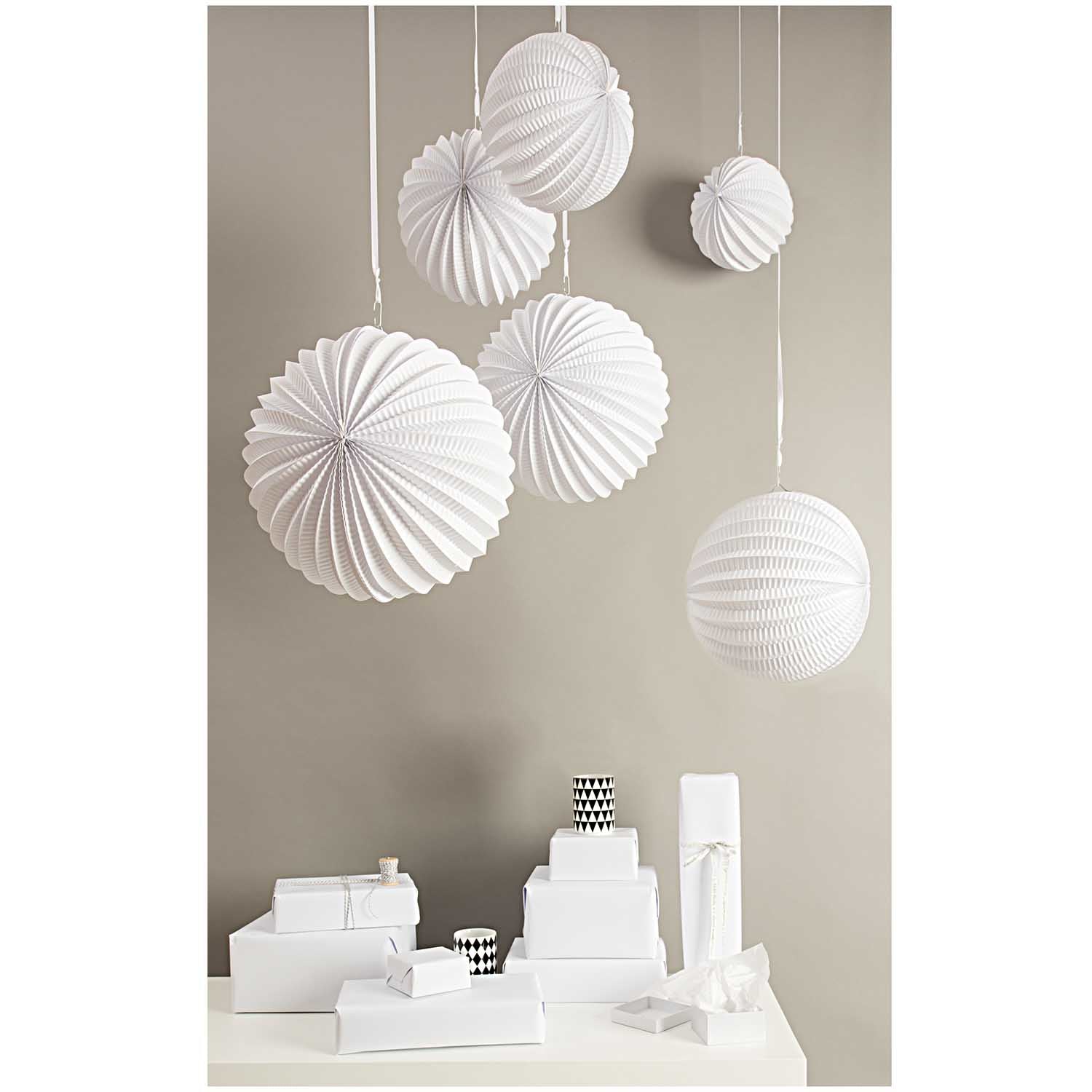 Rico Design Papierlampions – Weiss – Ø 18,5/22,5/27 cm – Papier – 3 Stk