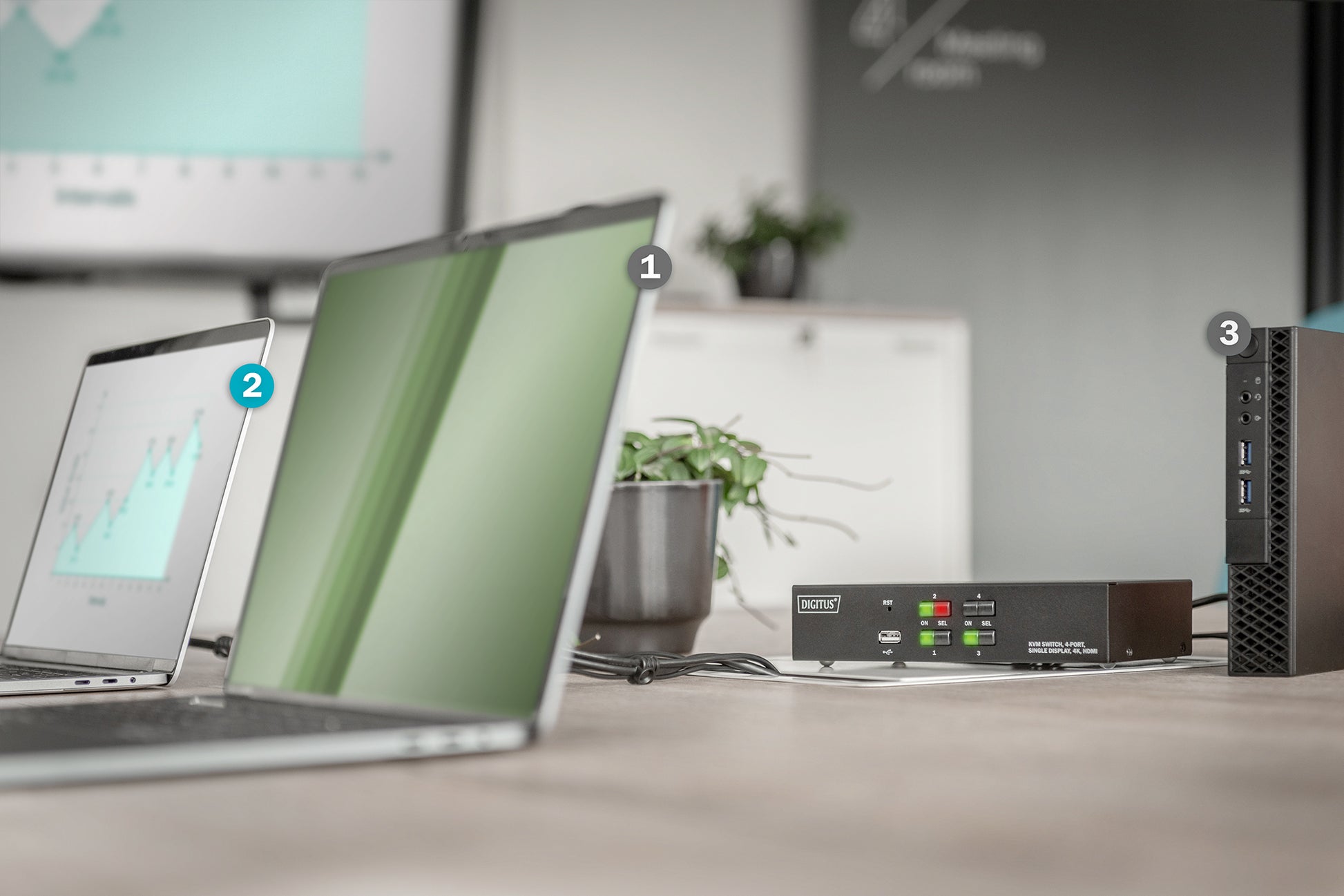 Digitus KVM-Switch 4×1, HDMI/DisplayPort, USB 2.0, 4K (3840 × 2160)